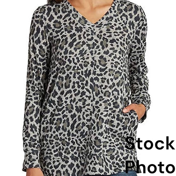 Ellen Tracy Cozy V-Neck Tunic with Pockets Super Soft Animal Print Size Medium - Picture 3 of 16